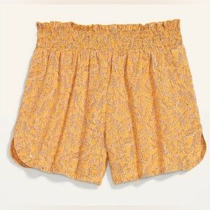 Old Navy Crafted Woven Yellow Floral Shorts NWOT Sz 3X & 4X